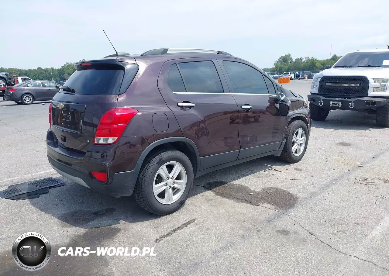 2020 Chevrolet Trax 1Lt VIN:KL7CJLSBXLB347853 - 4