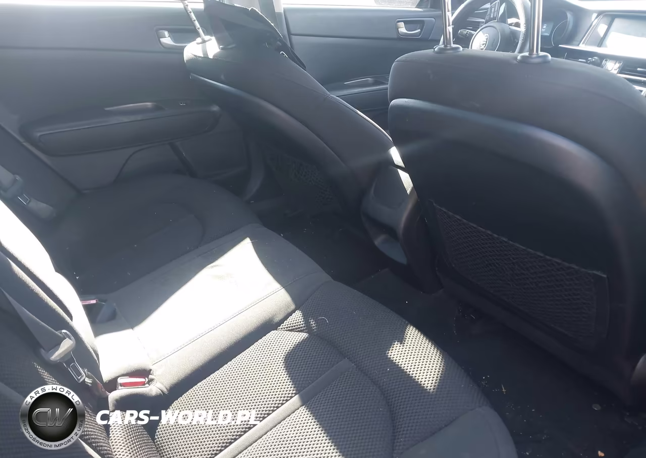 2019 Kia Optima Lx VIN:5XXGT4L34KG338263 - 8