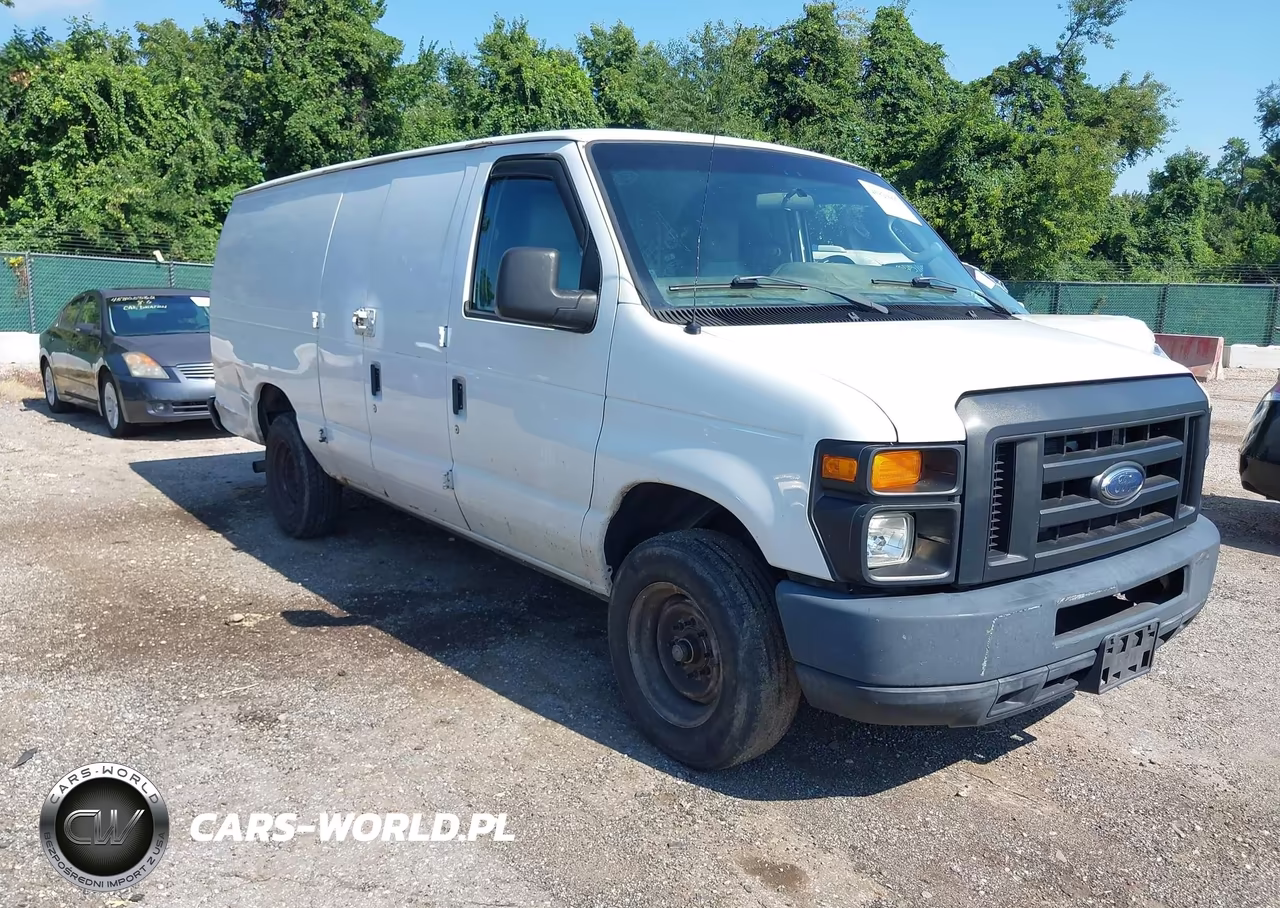 2013 Ford E-350 Super Duty Commercial