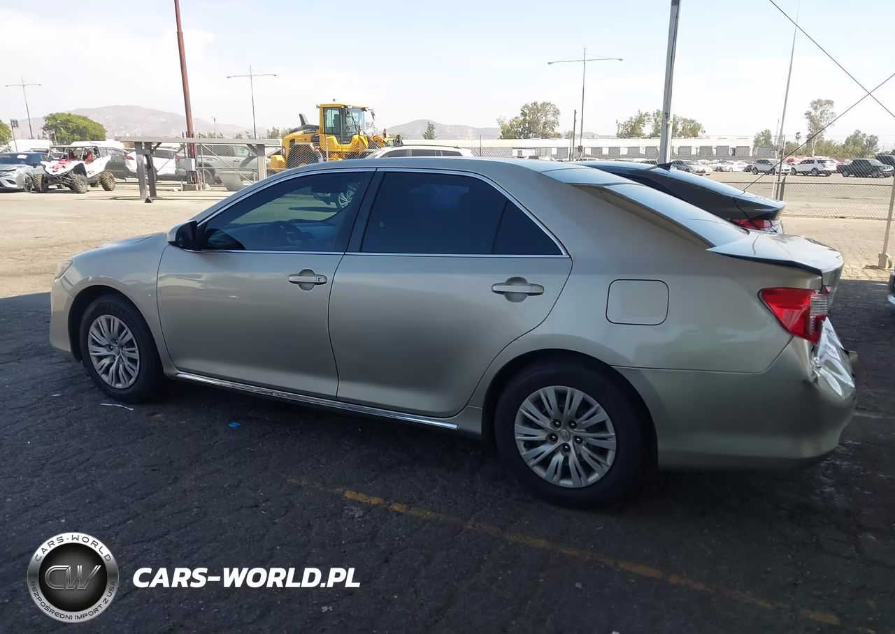 2013 Toyota Camry Le VIN:4T4BF1FK5DR290256 - 14