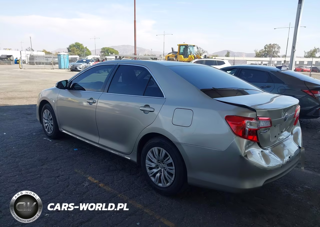 2013 Toyota Camry Le VIN:4T4BF1FK5DR290256 - 3
