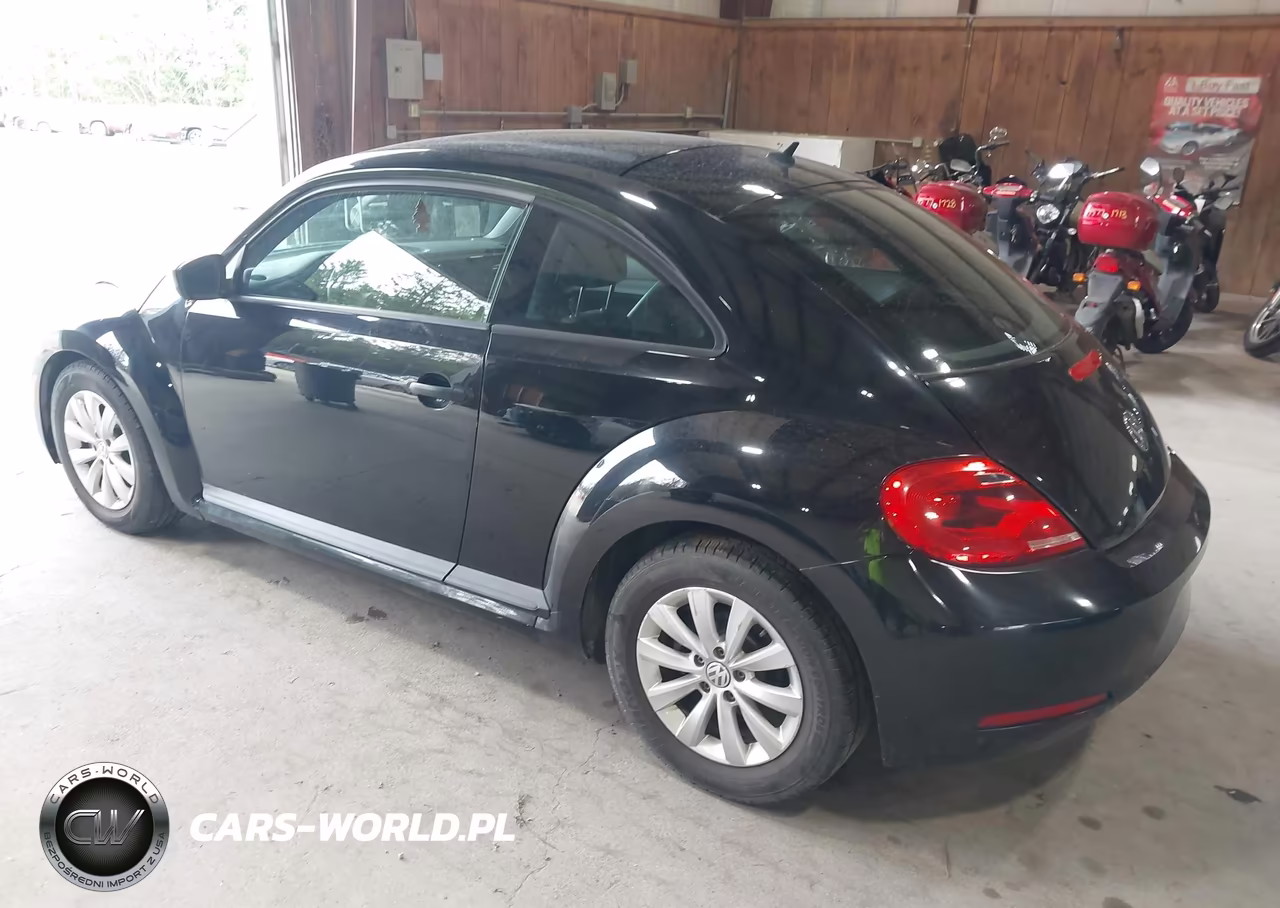 2013 Volkswagen Beetle 2.5L Entry VIN:3VWFP7AT5DM654404 - 3