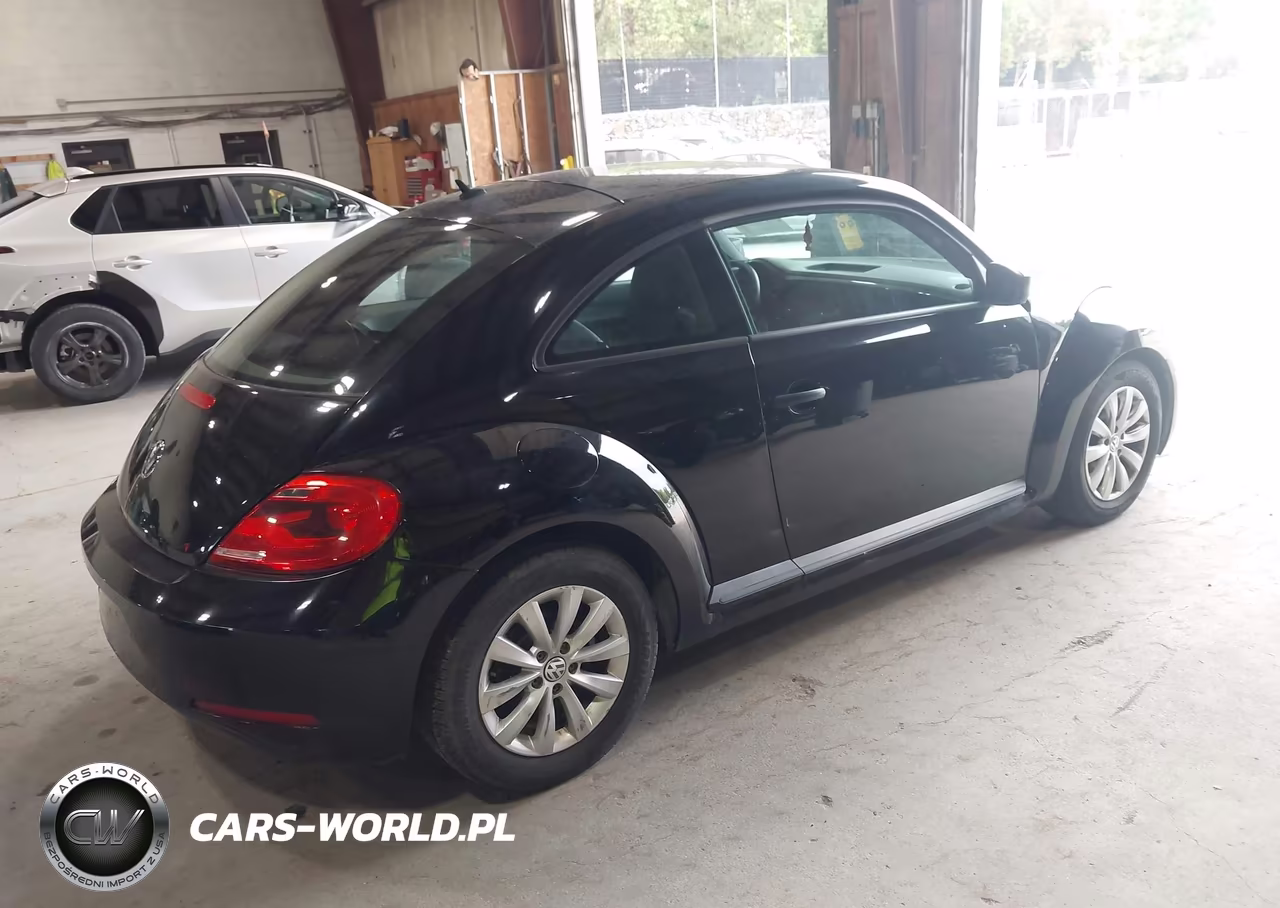 2013 Volkswagen Beetle 2.5L Entry VIN:3VWFP7AT5DM654404 - 4