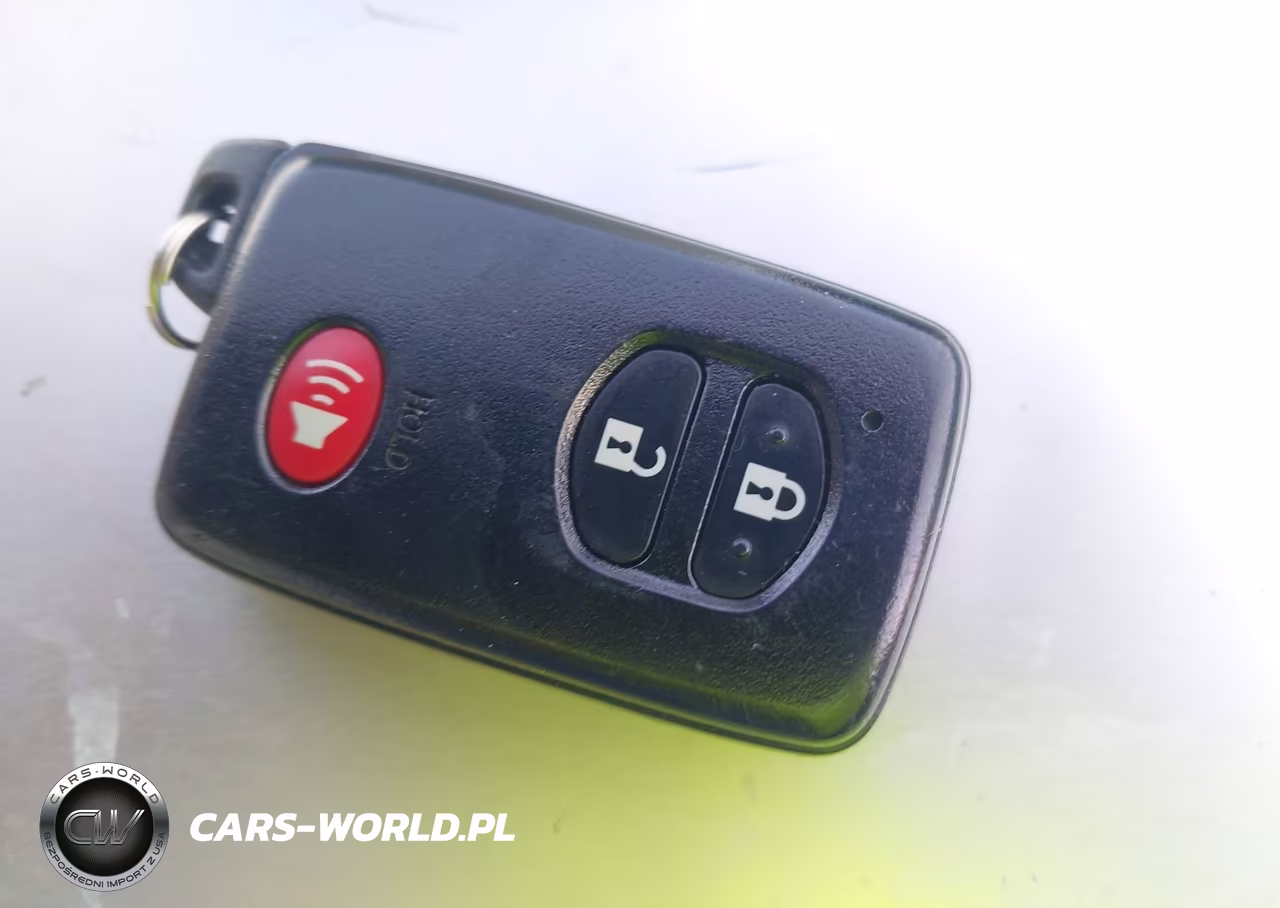 2015 Toyota Prius Two VIN:JTDKN3DU5F1891737 - 11