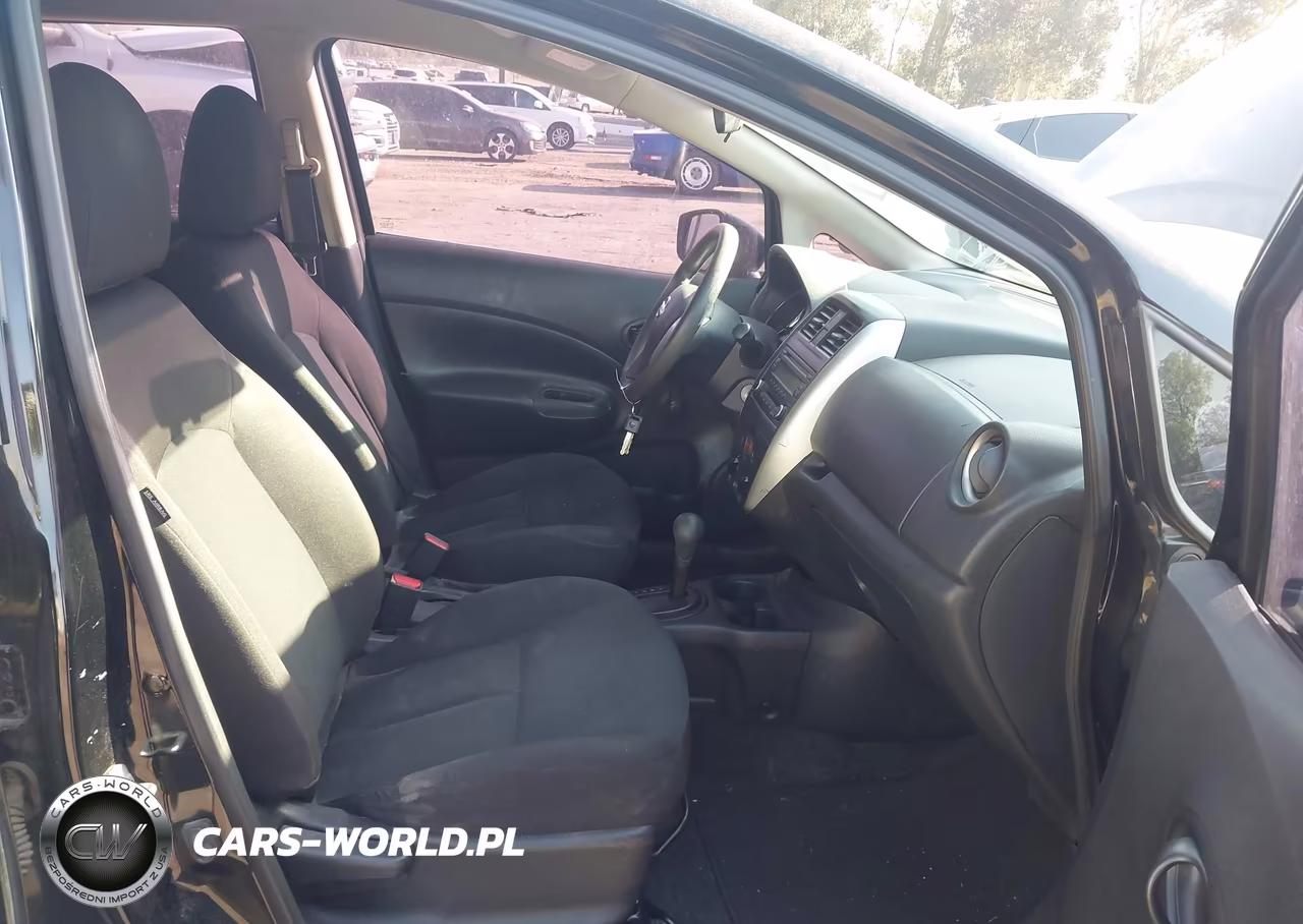 2016 Nissan Versa Note S Plus VIN:3N1CE2CP9GL402070 - 5