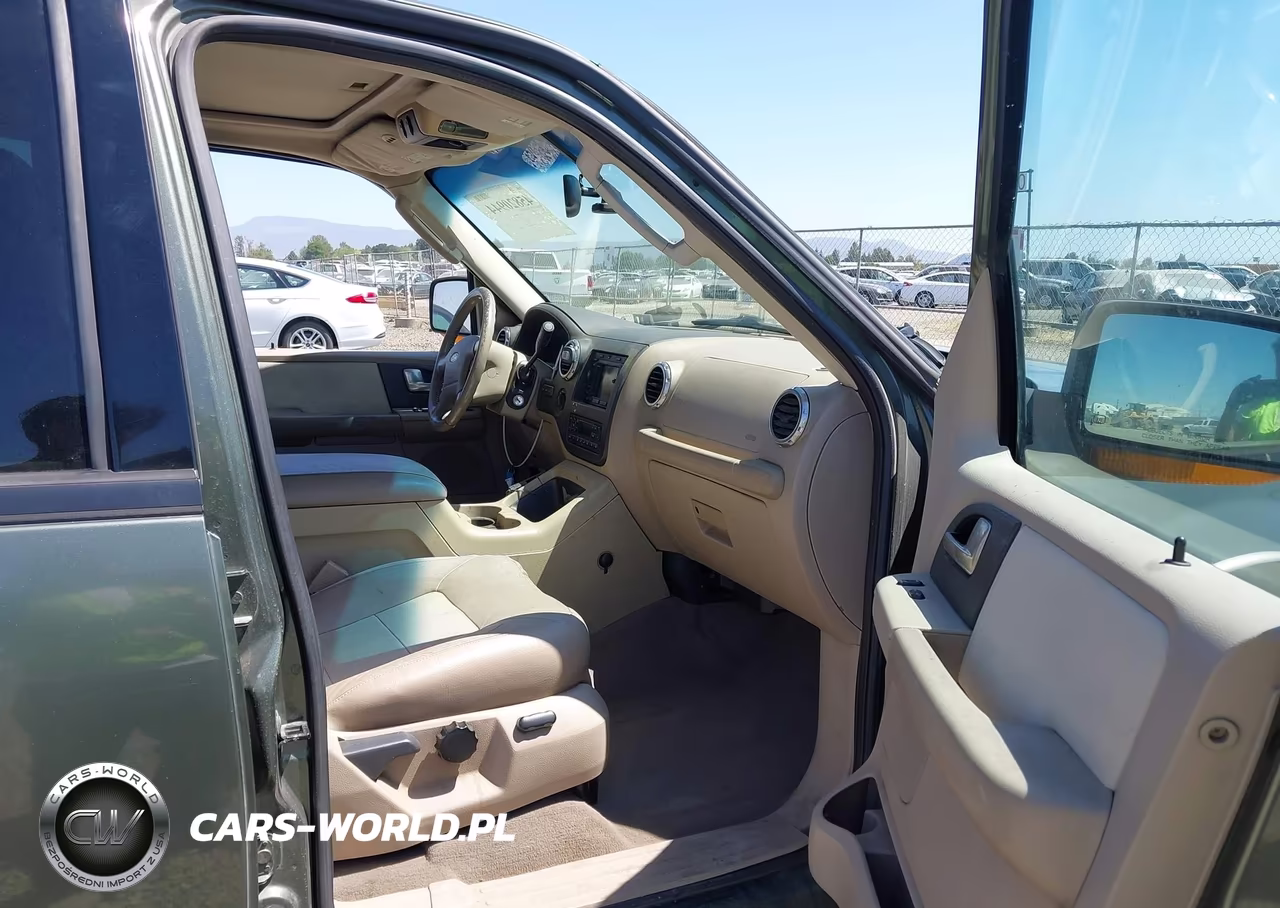 2003 Ford Expedition Eddie Bauer VIN:1FMFU18L93LC28001 - 5