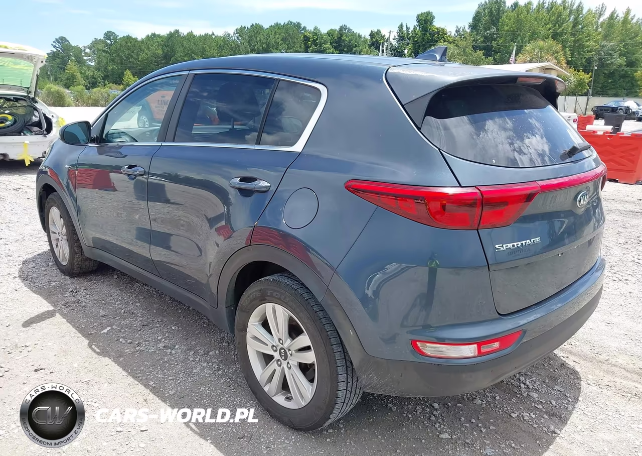 2019 Kia Sportage Lx VIN:KNDPMCAC3K7601247 - 3