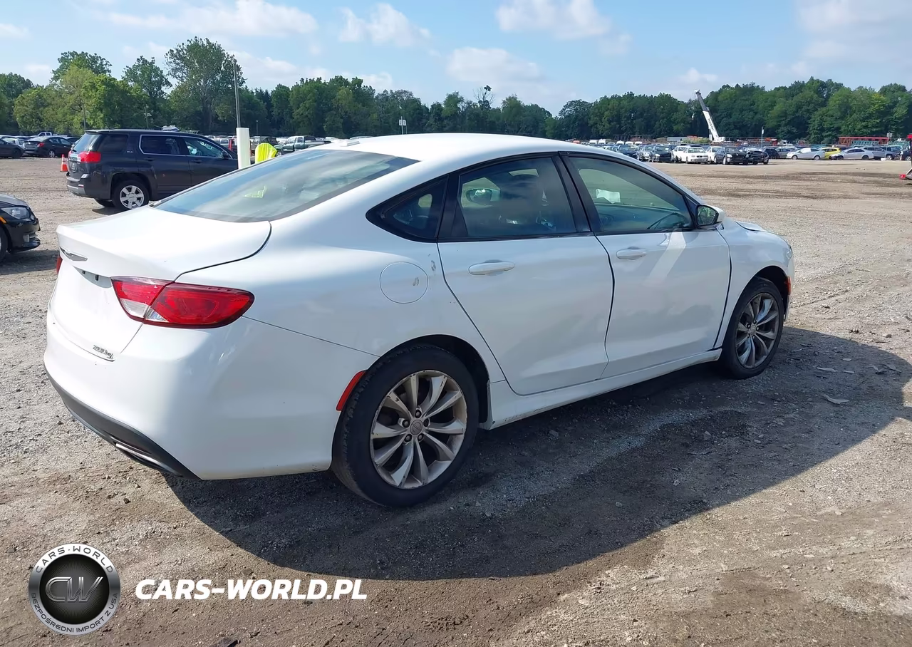2016 Chrysler 200 S VIN:1C3CCCBB0GN117325 - 4