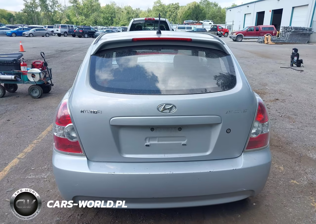 2008 Hyundai Accent Gs VIN:KMHCM36C58U063163 - 16