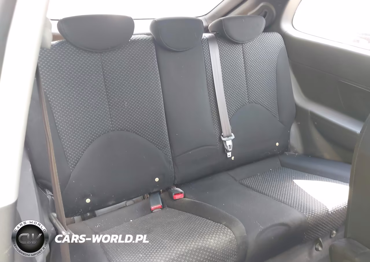 2008 Hyundai Accent Gs VIN:KMHCM36C58U063163 - 8