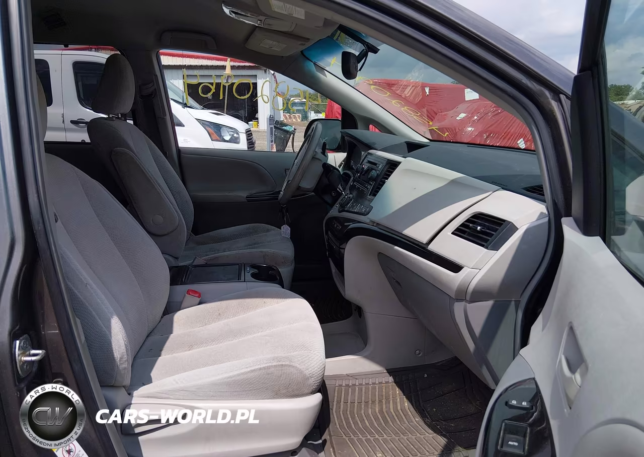 2014 Toyota Sienna Le V6 8 Passenger VIN:5TDKK3DCXES472378 - 5