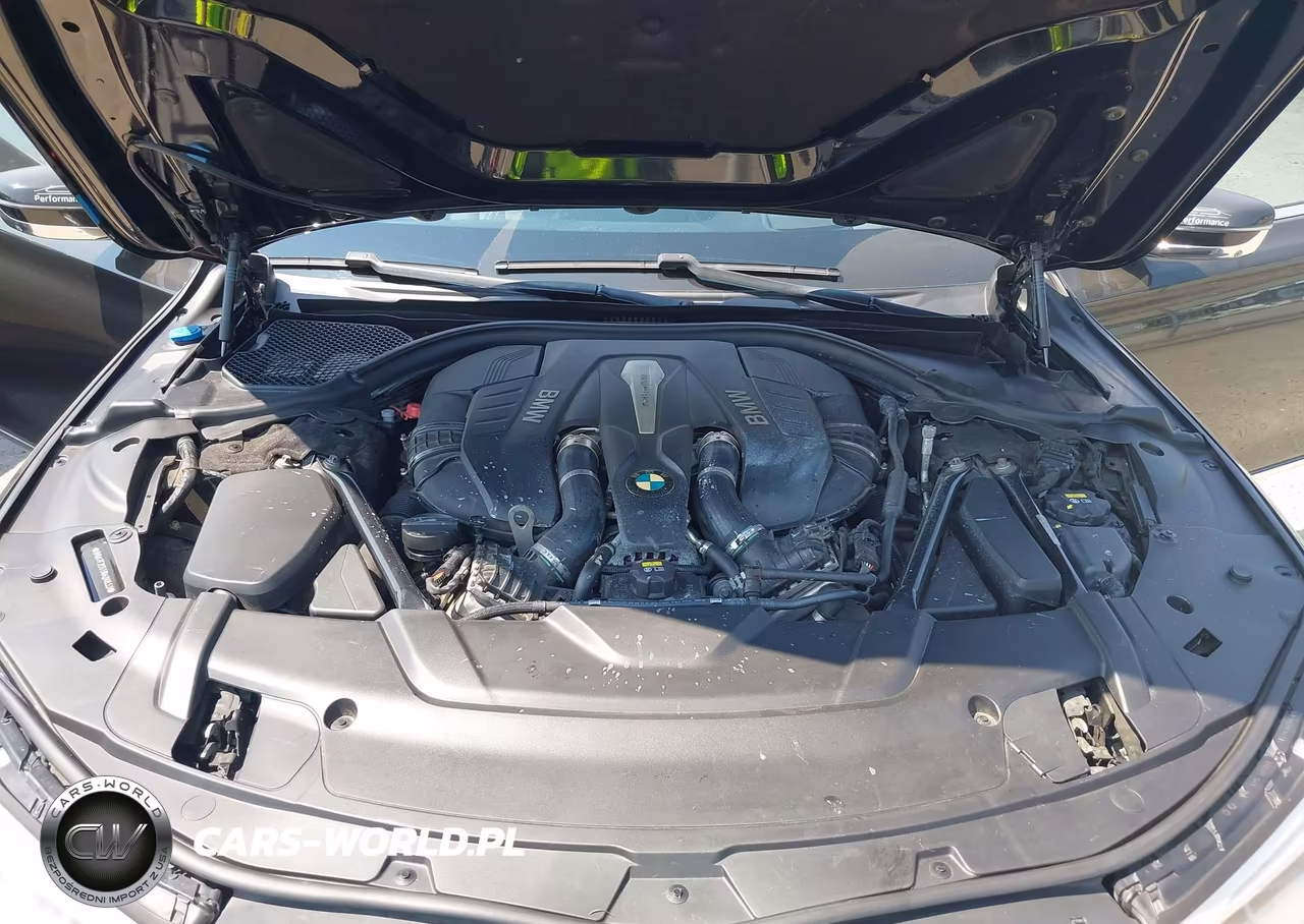 2018 BMW Alpina B7 xDrive VIN:WBA7F2C51JG424633 - 10