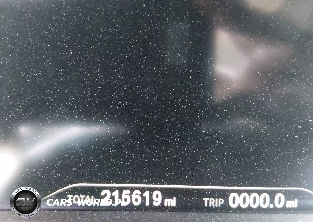 2018 BMW Alpina B7 xDrive VIN:WBA7F2C51JG424633 - 17
