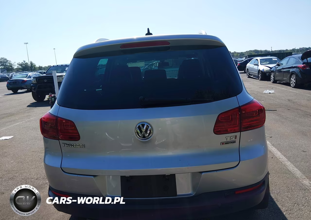 2017 Volkswagen Tiguan 2.0T Wolfsburg Edition VIN:WVGSV7AX7HK006274 - 16