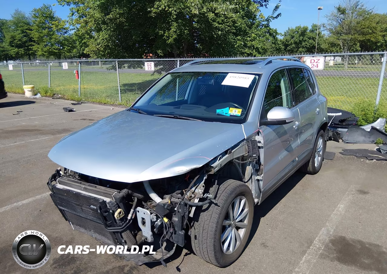 2017 Volkswagen Tiguan 2.0T Wolfsburg Edition VIN:WVGSV7AX7HK006274 - 2