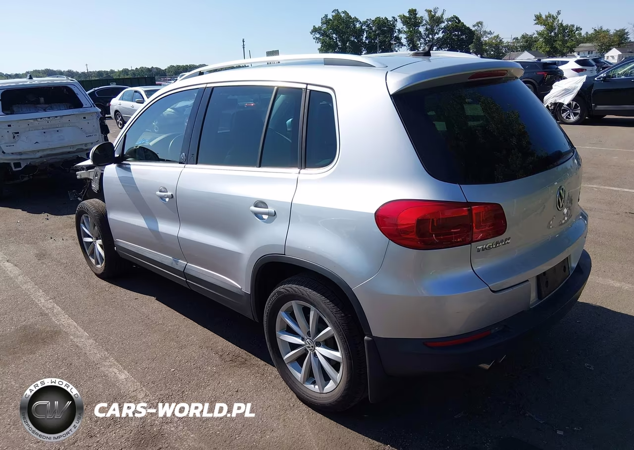 2017 Volkswagen Tiguan 2.0T Wolfsburg Edition VIN:WVGSV7AX7HK006274 - 3
