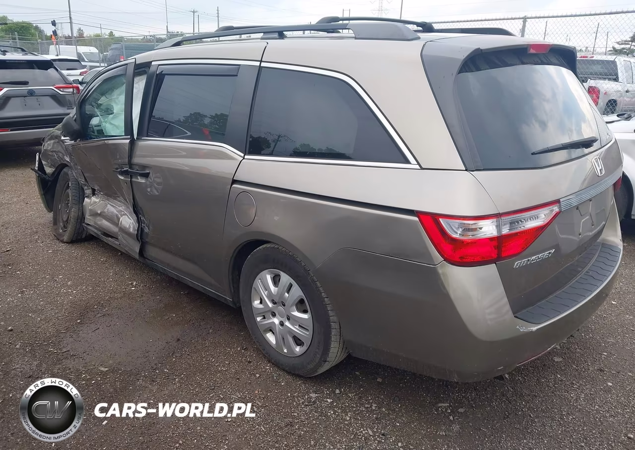 2012 Honda Odyssey Lx VIN:5FNRL5H23CB061205 - 3