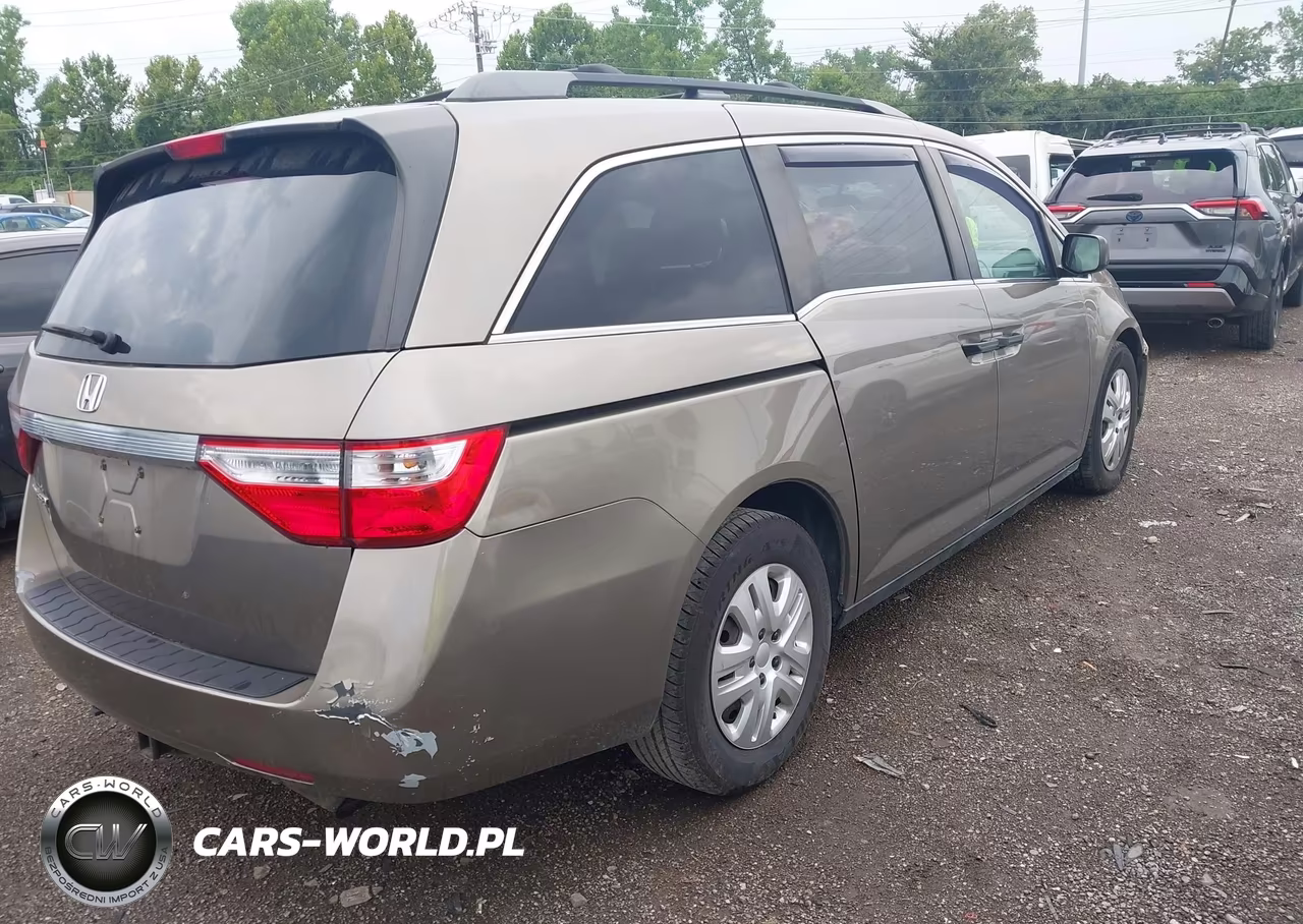2012 Honda Odyssey Lx VIN:5FNRL5H23CB061205 - 4