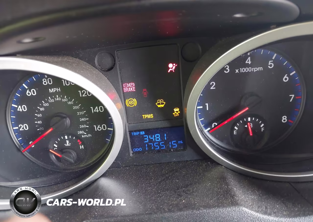 2010 Hyundai Genesis 3.8 VIN:KMHHU6KH3AU011920 - 7