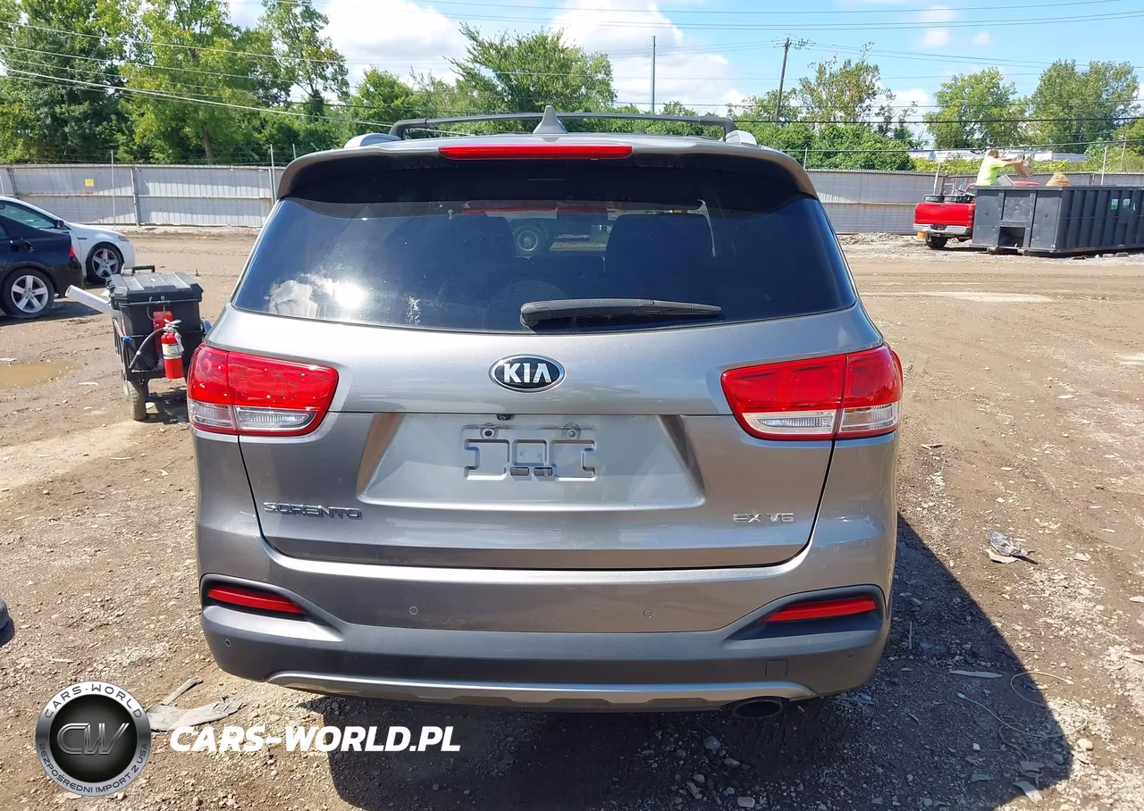 2016 Kia Sorento 3.3L Ex VIN:5XYPHDA56GG114727 - 16