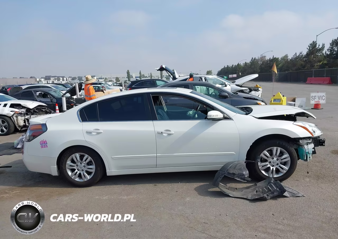 2011 Nissan Altima 2.5 S VIN:1N4AL2AP0BN445420 - 14