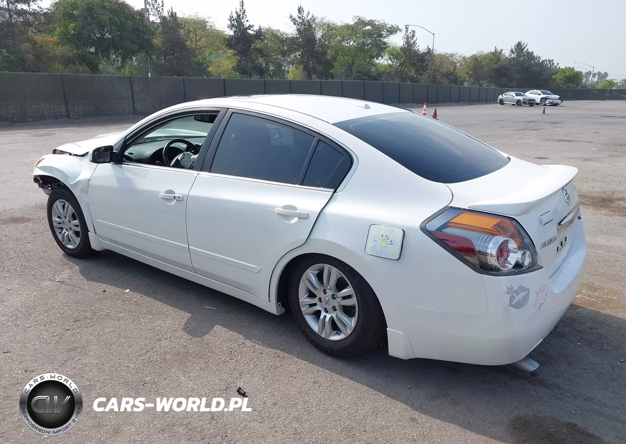 2011 Nissan Altima 2.5 S VIN:1N4AL2AP0BN445420 - 3