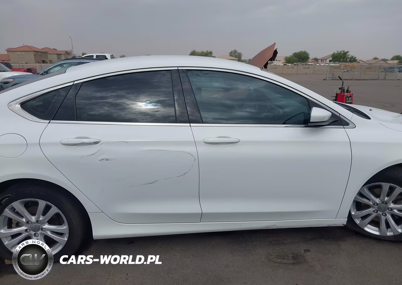 2015 Chrysler 200 Limited VIN:1C3CCCAB8FN646697 - 13