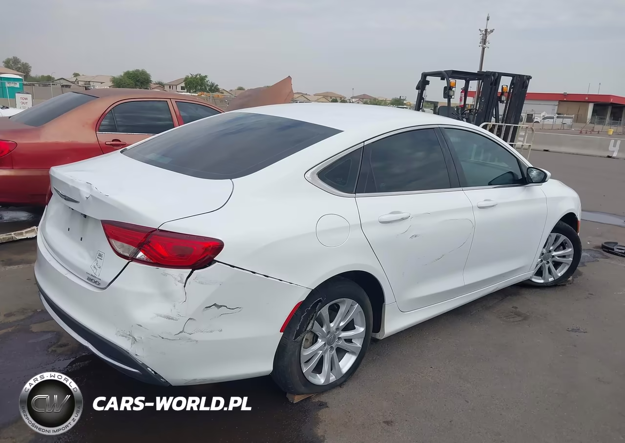 2015 Chrysler 200 Limited VIN:1C3CCCAB8FN646697 - 6