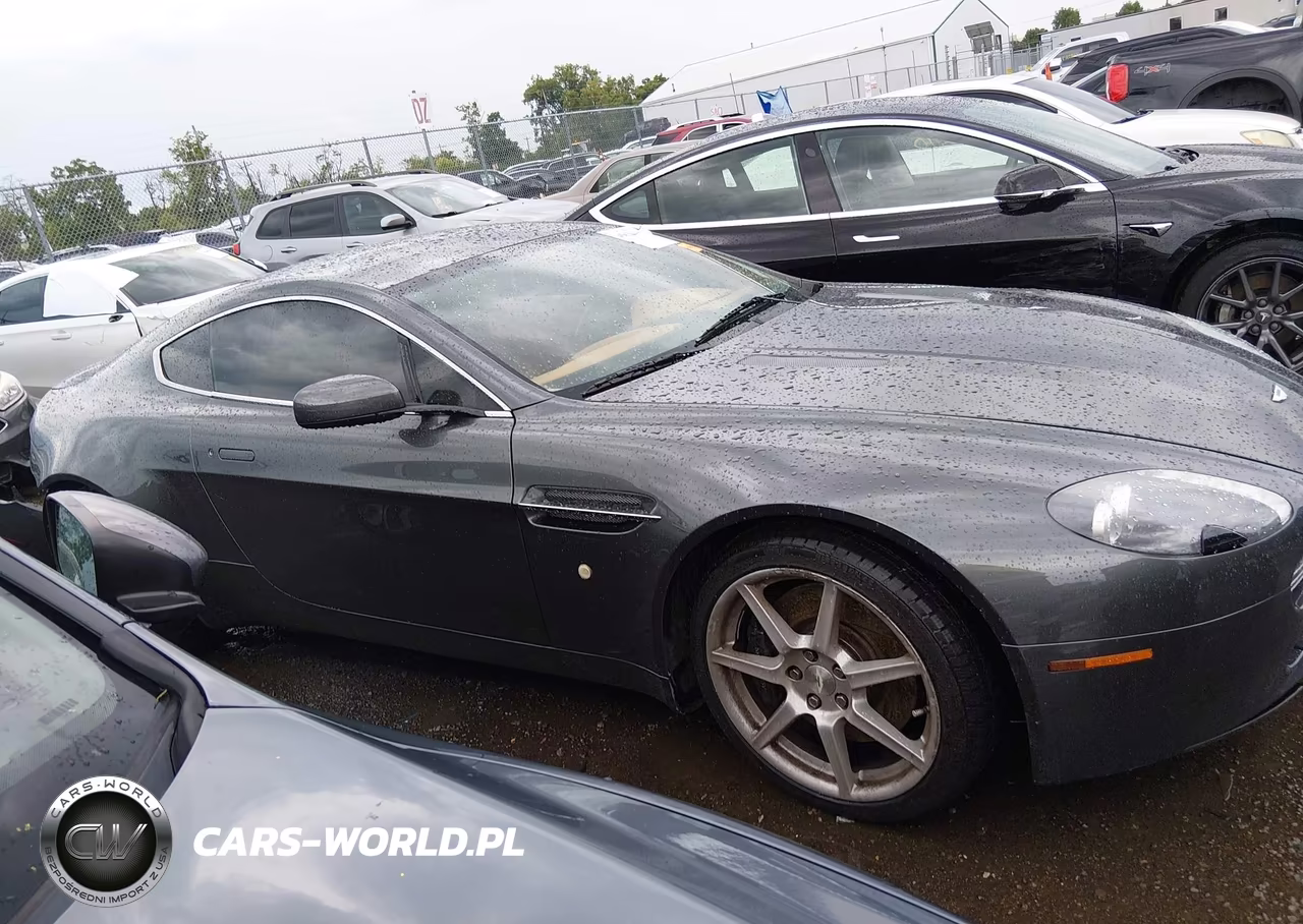 2008 Aston Martin V8 Vantage VIN:SCFBF03BX8GC09192 - 14