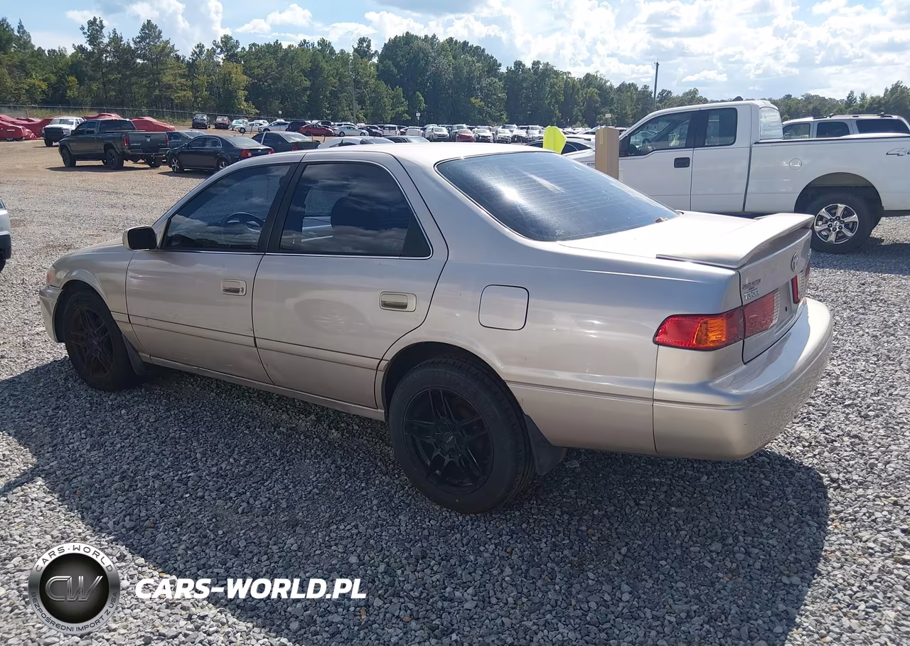 2001 Toyota Camry Le VIN:4T1BG22K71U030214 - 3