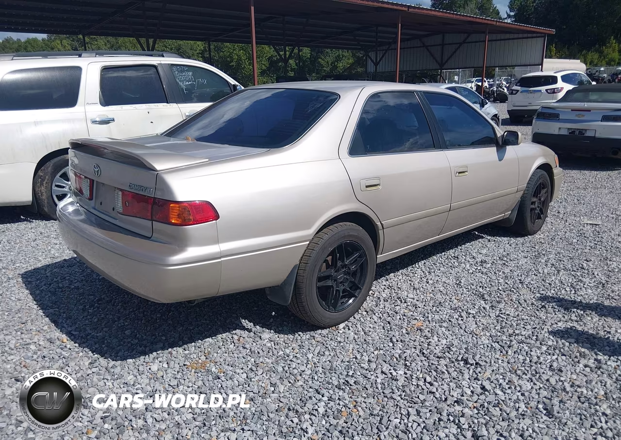 2001 Toyota Camry Le VIN:4T1BG22K71U030214 - 4