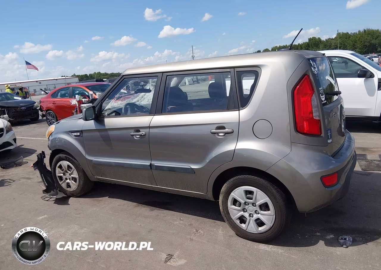 2013 Kia Soul VIN:KNDJT2A5XD7629568 - 14