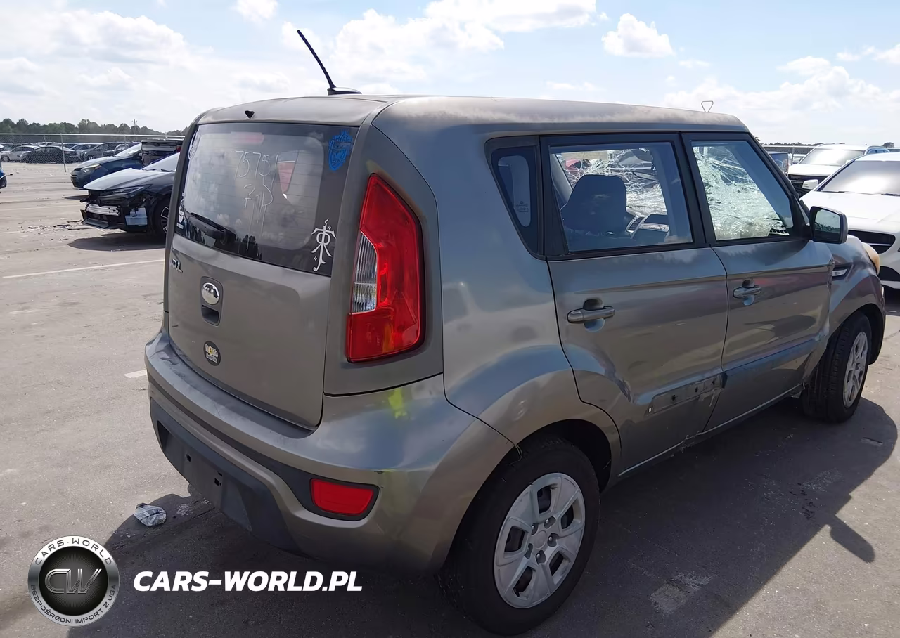 2013 Kia Soul VIN:KNDJT2A5XD7629568 - 4