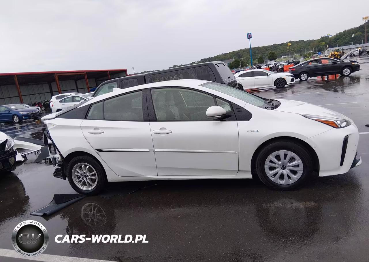 2019 Toyota Prius Le VIN:JTDKARFU7K3093413 - 14
