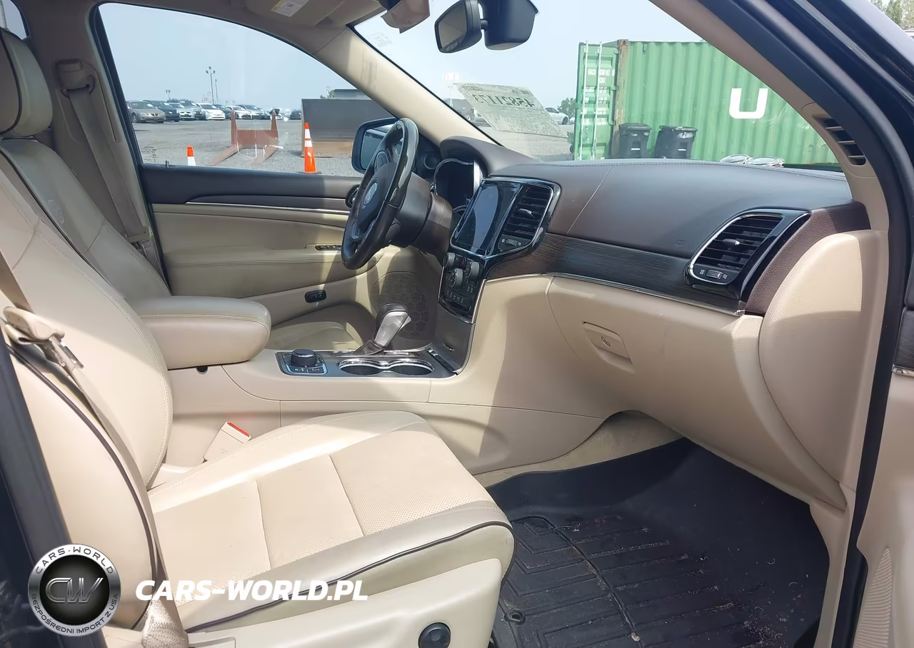2020 Jeep Grand Cherokee Overland 4X4 VIN:1C4RJFCG2LC328734 - 5