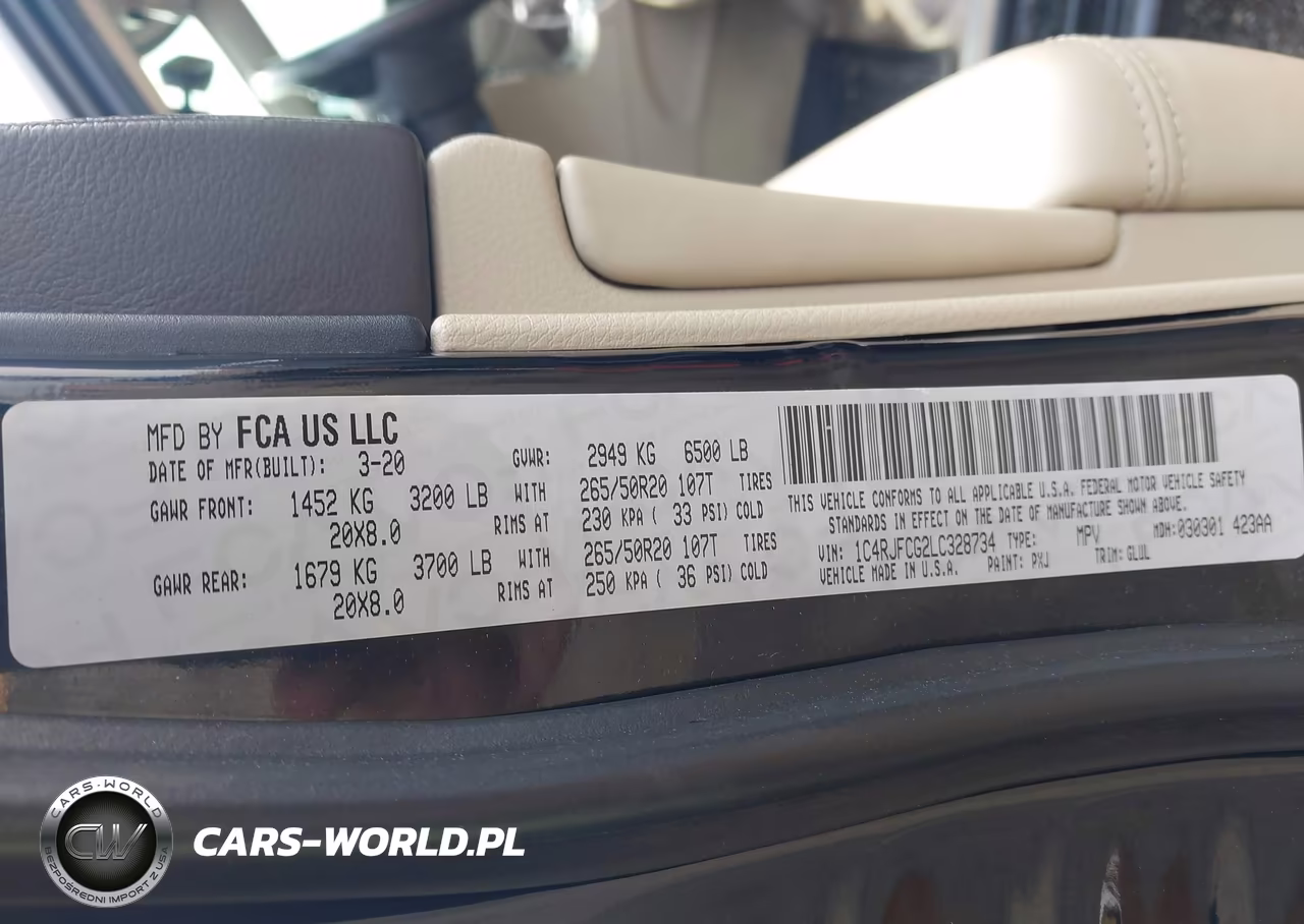 2020 Jeep Grand Cherokee Overland 4X4 VIN:1C4RJFCG2LC328734 - 9