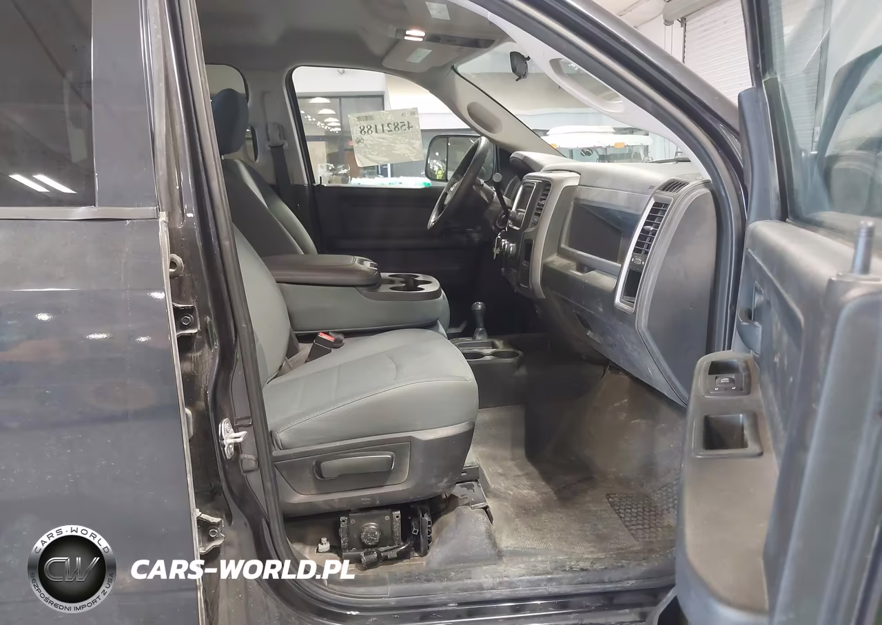 2017 Ram 3500 Tradesman 4X4 6'4 Box VIN:3C63R3CL0HG683889 - 5