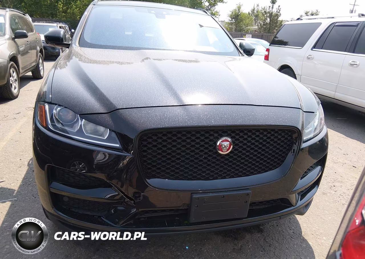 2017 Jaguar F-Pace 35T Premium VIN:SADCJ2BV6HA070093 - 12
