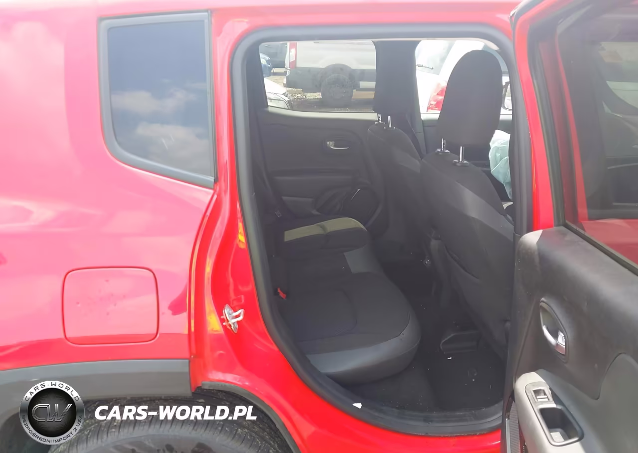 2019 Jeep Renegade Altitude 4X4 VIN:ZACNJBBB2KPJ74823 - 8
