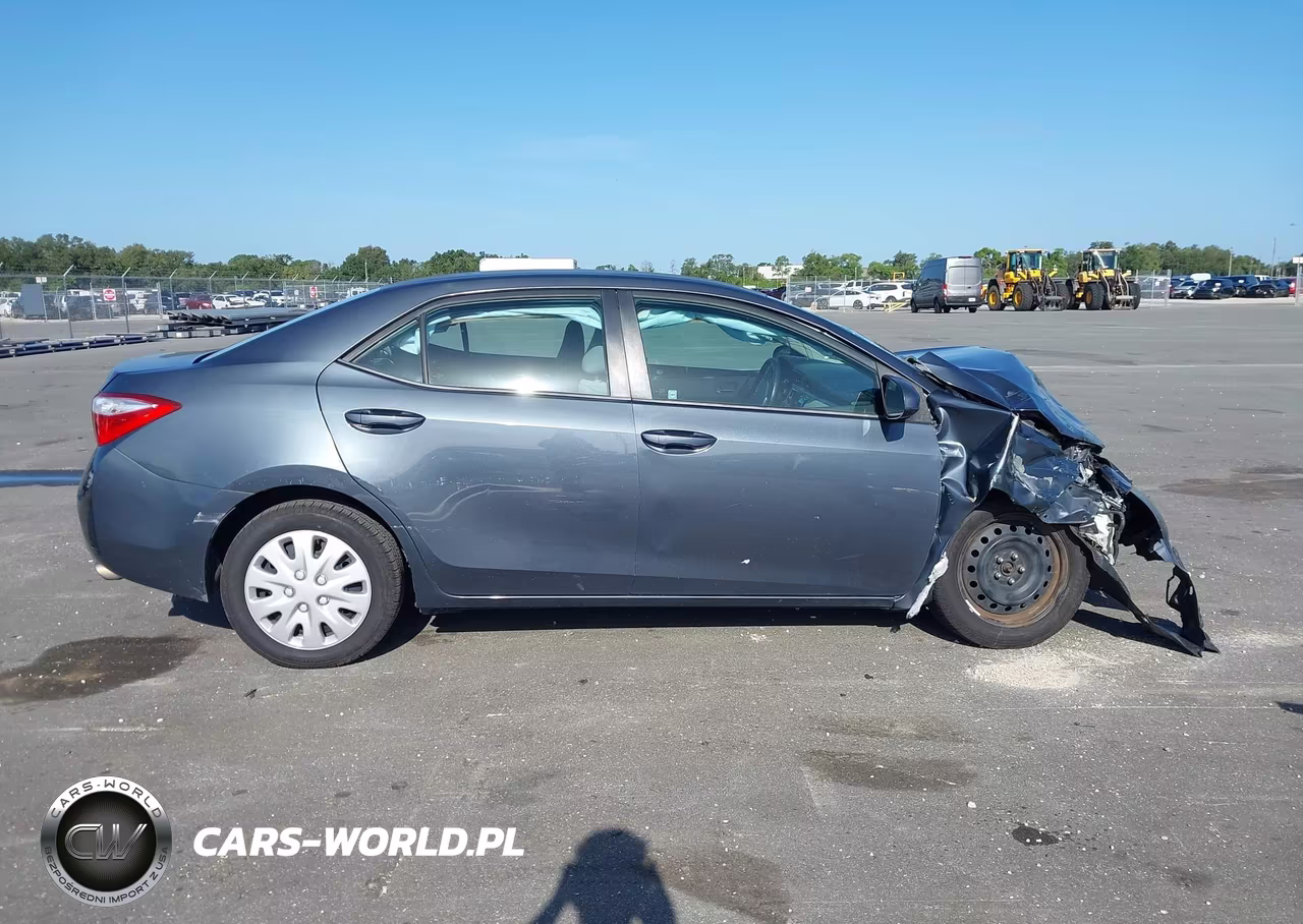 2015 Toyota Corolla Le VIN:2T1BURHE4FC274883 - 14