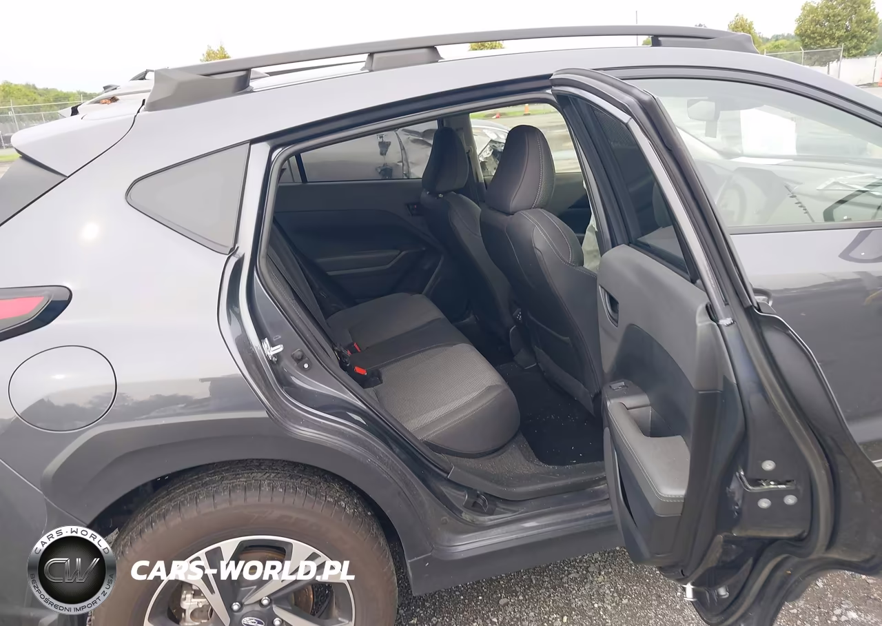 2024 Subaru Crosstrek Premium VIN:JF2GUADC9R8911683 - 8