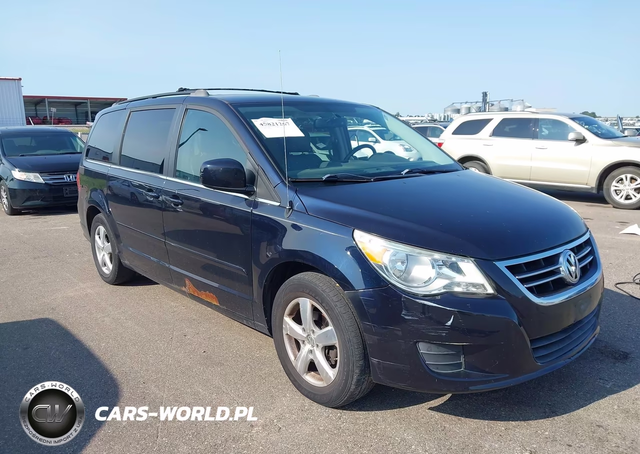 2010 Volkswagen Routan Se VIN:2V4RW3D19AR388286 - 6