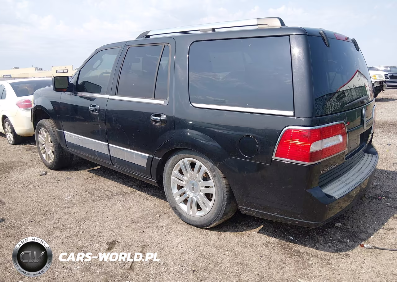 2011 Lincoln Navigator VIN:5LMJJ2H58BEJ00178 - 3