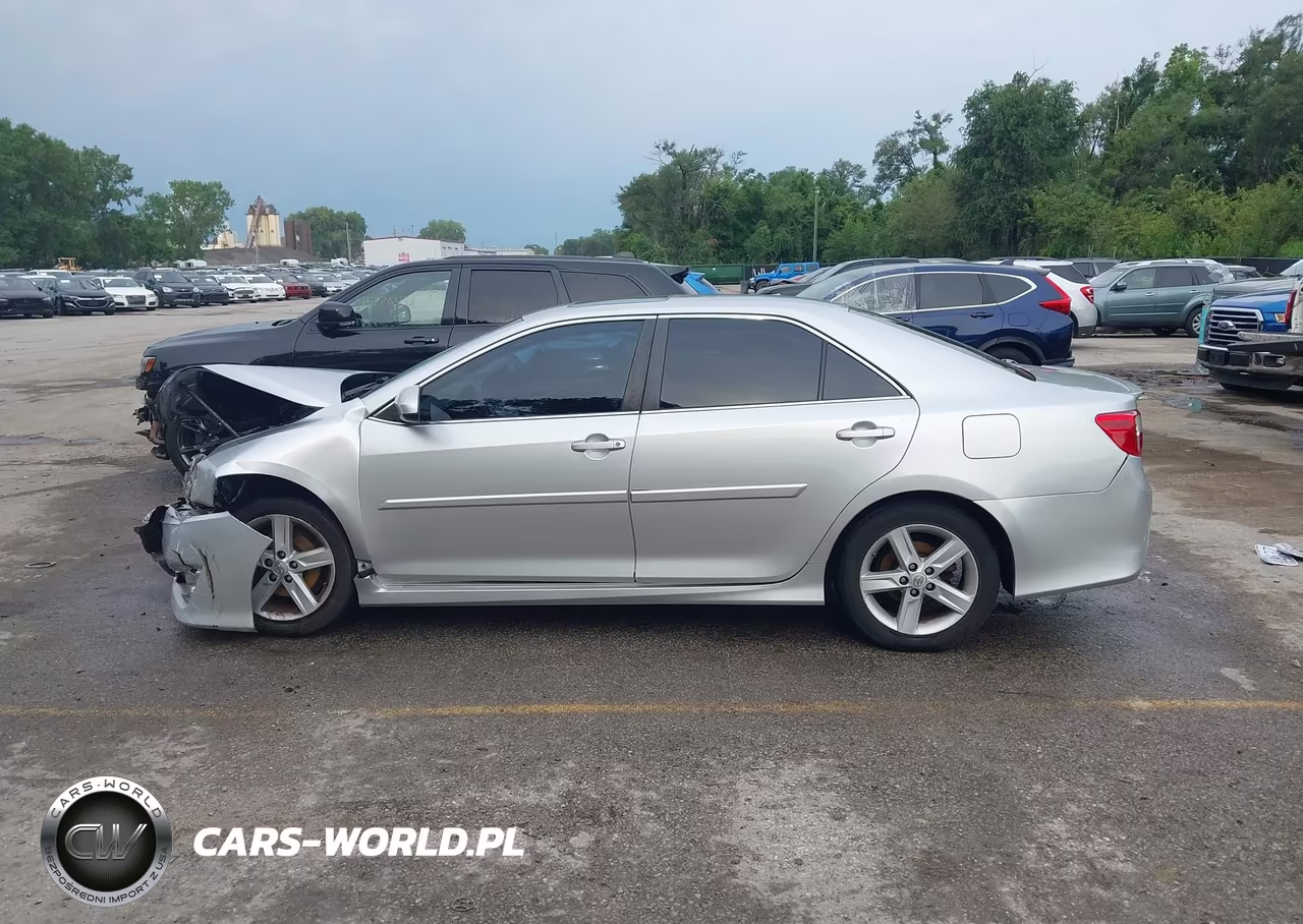 2013 Toyota Camry Se VIN:4T1BF1FK5DU266680 - 14