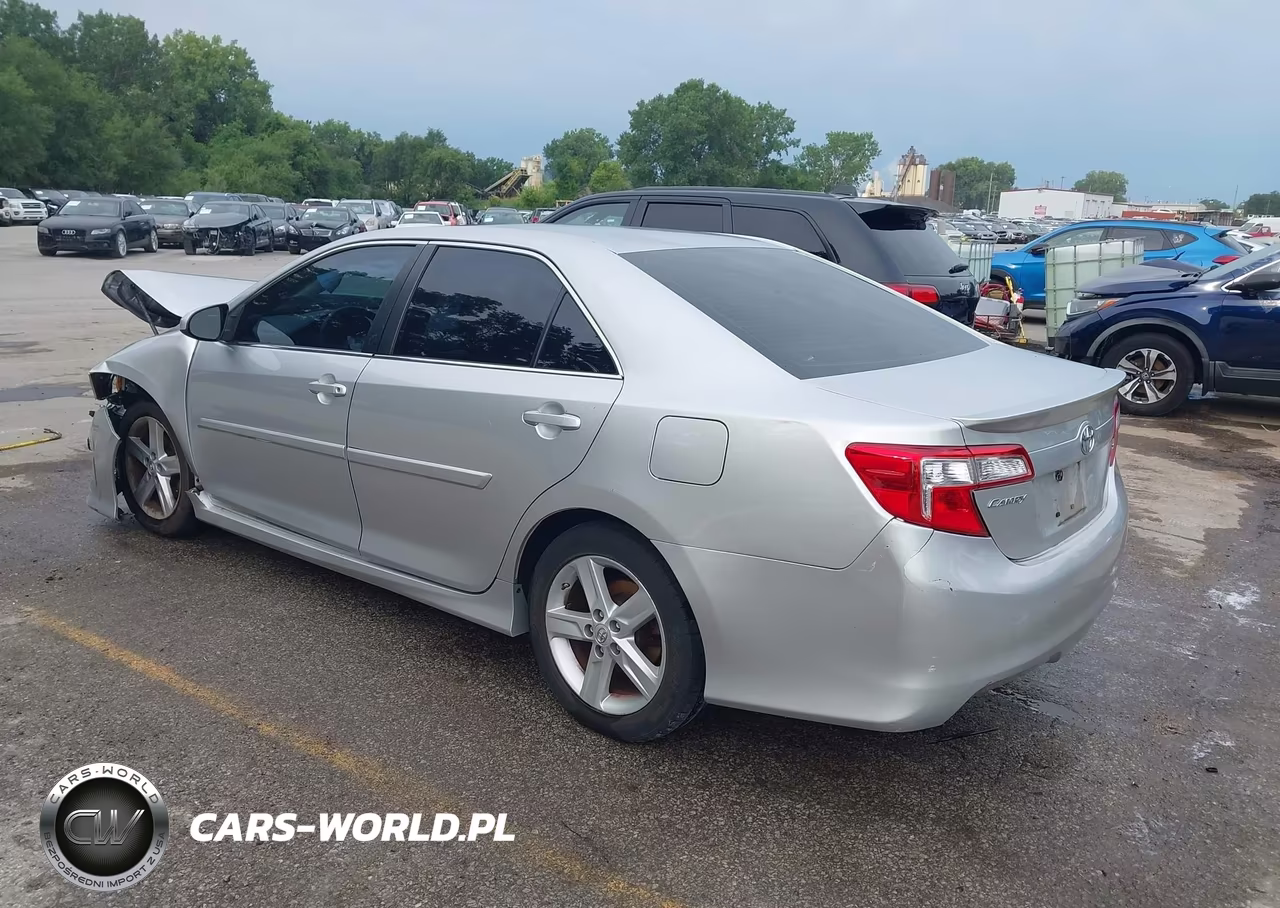 2013 Toyota Camry Se VIN:4T1BF1FK5DU266680 - 3