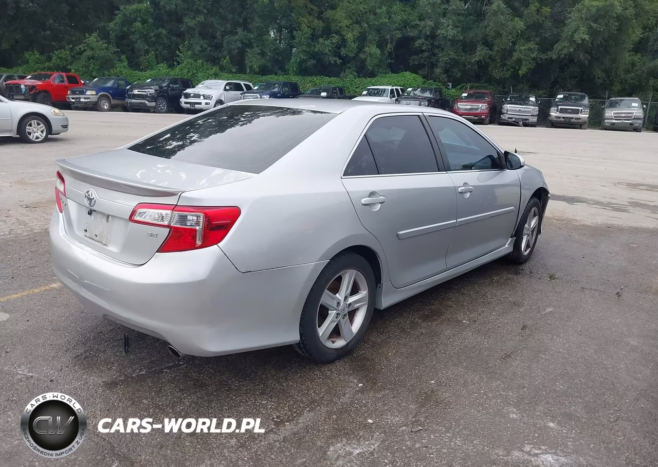 2013 Toyota Camry Se VIN:4T1BF1FK5DU266680 - 4