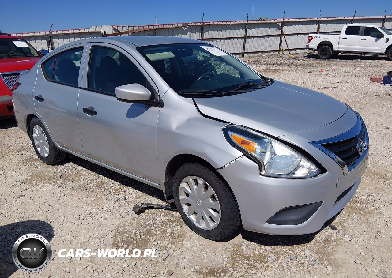 2019 Nissan Versa 1.6 S+