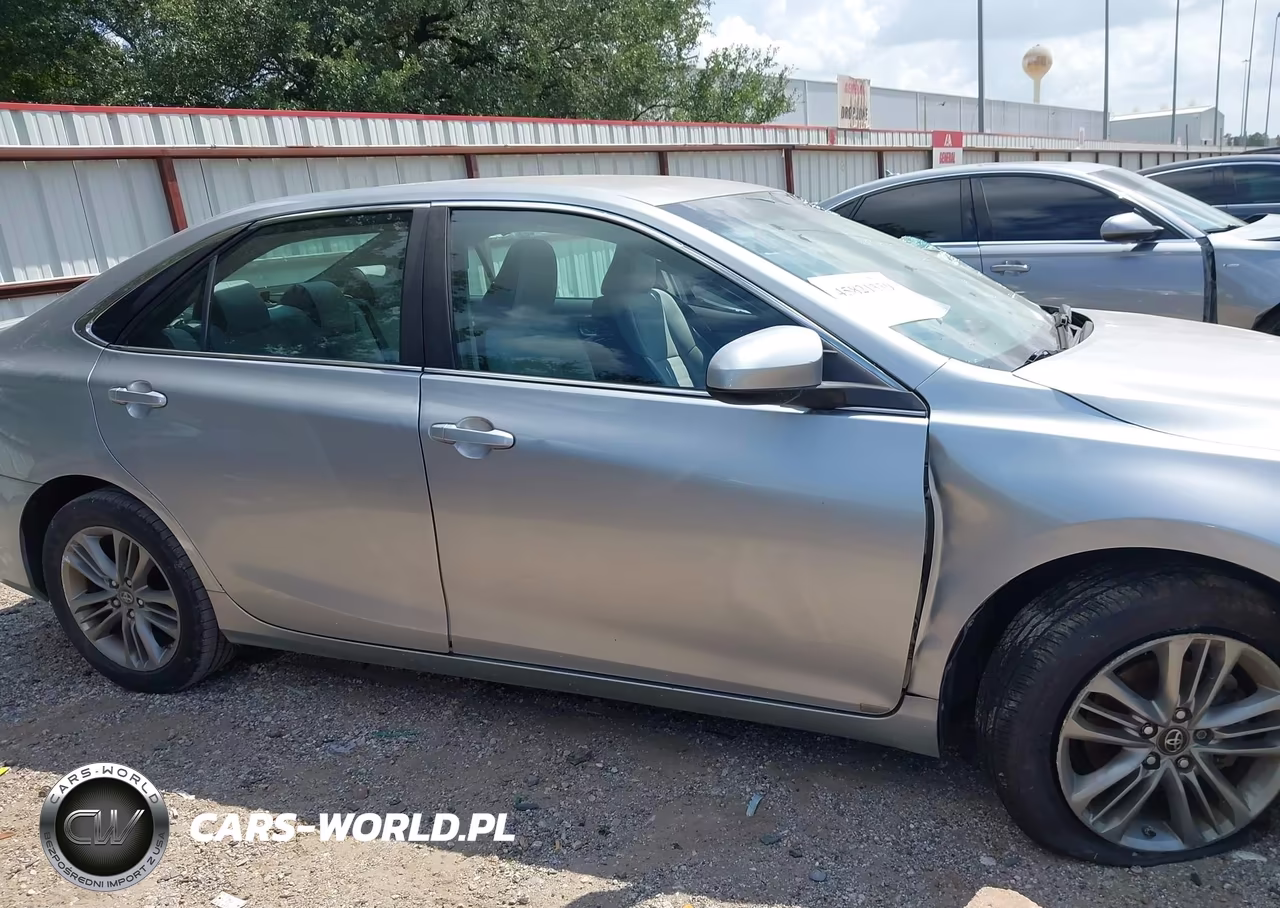 2016 Toyota Camry Se VIN:4T1BF1FK8GU596348 - 13