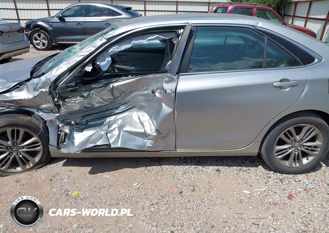 2016 Toyota Camry Se VIN:4T1BF1FK8GU596348 - 14