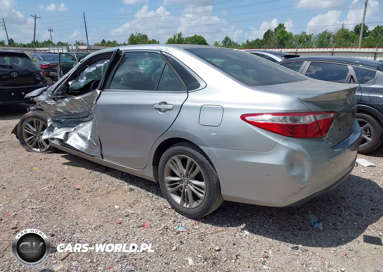2016 Toyota Camry Se VIN:4T1BF1FK8GU596348 - 3
